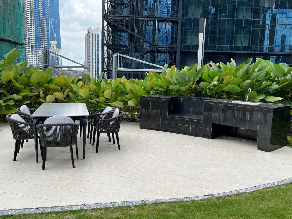 Eaton Suites Klcc Куала-Лумпур Экстерьер фото